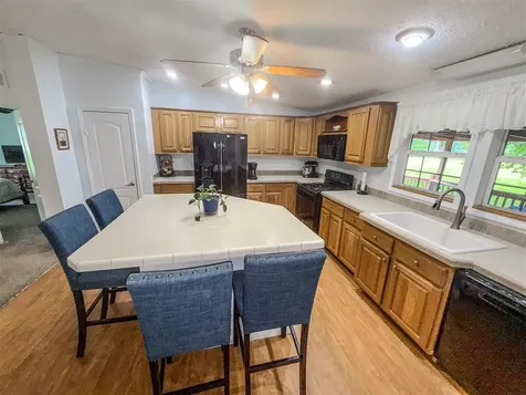 275 Jenny Lane Scottsville KY 42164