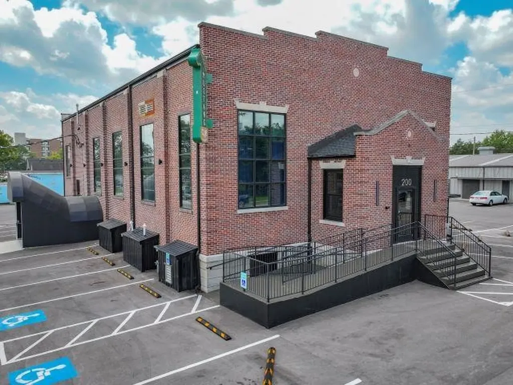 200 State Street Bowling Green KY 42101