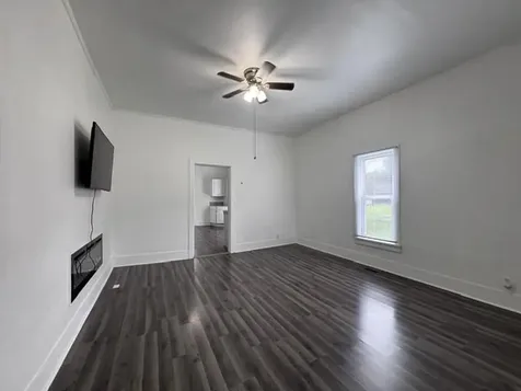 106 E 4th Avenue Central City KY 42330