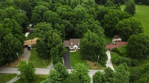 2240 Mt Lebanon Road Alvaton KY 42122