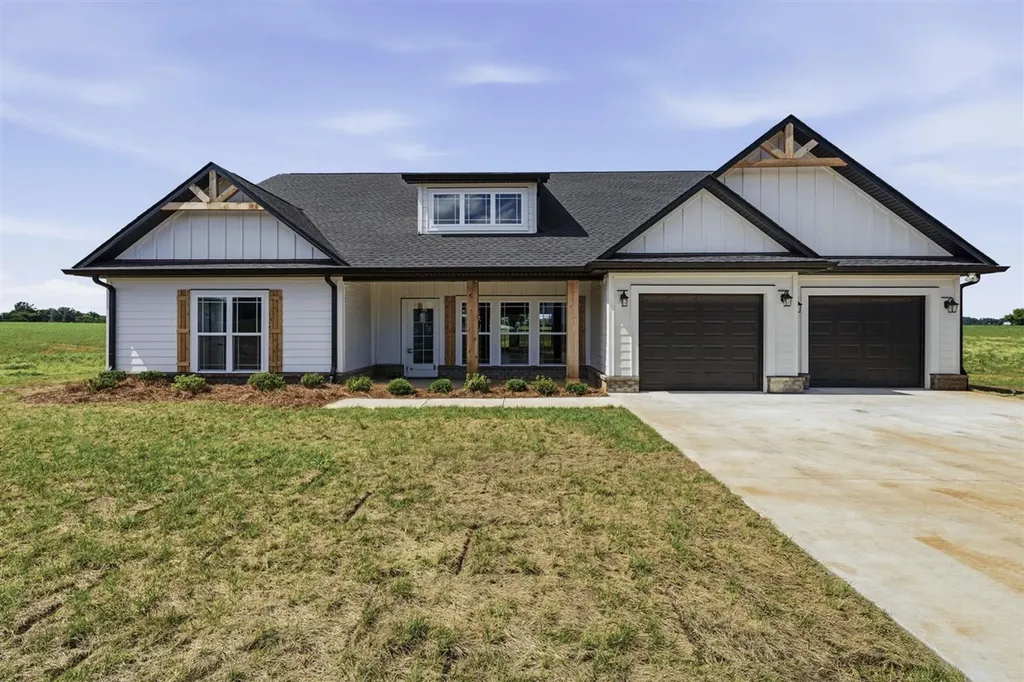 1102 Paddlers Way Alvaton KY 42122