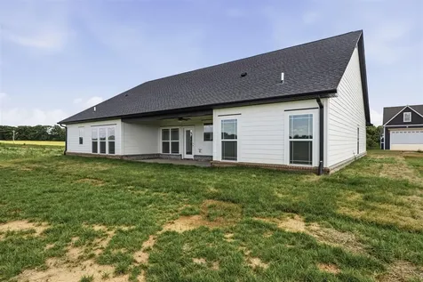 1102 Paddlers Way Alvaton KY 42122