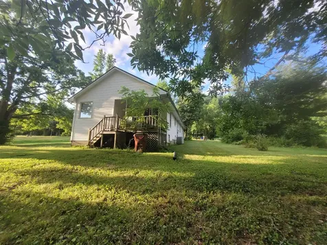 2045 Brownsville Road Brownsville KY 42210