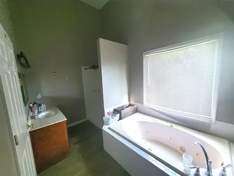 2045 Brownsville Road Brownsville KY 42210