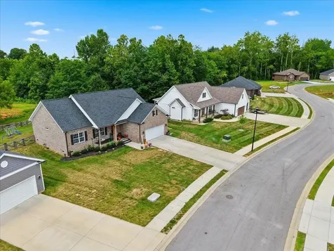 312 Claiborne Circle Franklin KY 42134