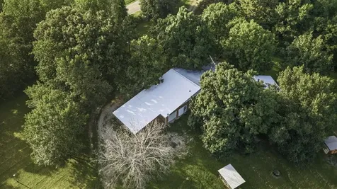 2927 Rochester Road Morgantown KY 42261
