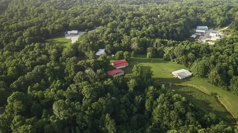 2927 Rochester Road Morgantown KY 42261