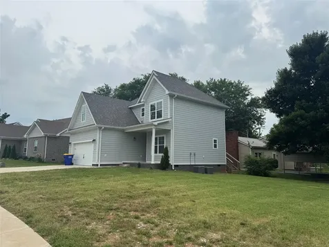 3216 South Oaks Street Bowling Green KY 42101