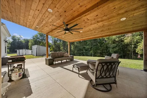 286 Goshen Church South Road Bowling Green KY 42103