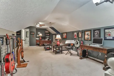 1400 Apollo Court Bowling Green KY 42104