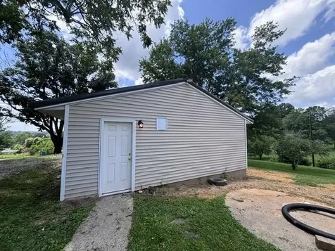 219 N 7th Street Central City KY 42330