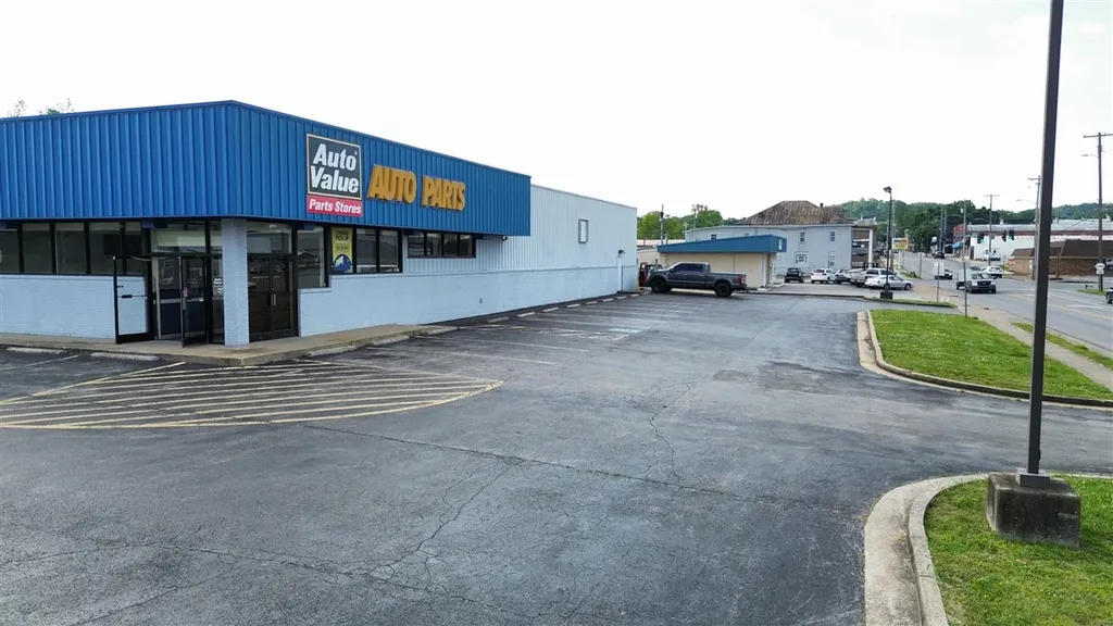320 N Main Street Russellville KY 42276