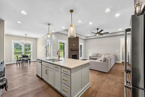 1749 Hazel Farms Lane Bowling Green KY 42103