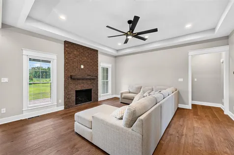 1749 Hazel Farms Lane Bowling Green KY 42103