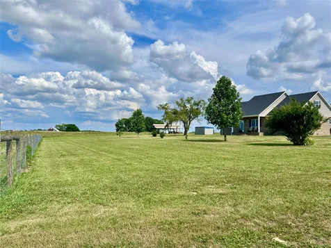 1513 Charlie Butts Road Franklin KY 42134