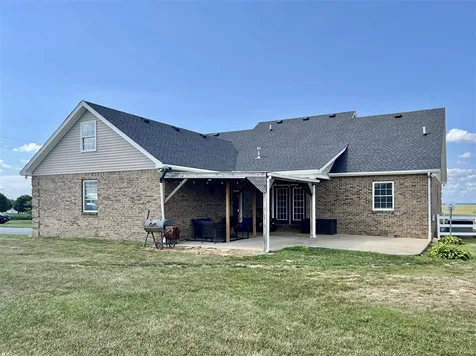 1513 Charlie Butts Road Franklin KY 42134