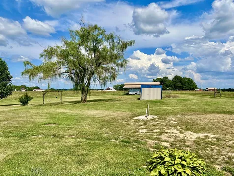 1513 Charlie Butts Road Franklin KY 42134