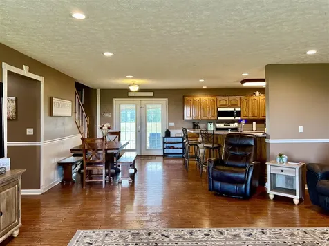 1513 Charlie Butts Road Franklin KY 42134