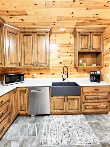 2086 Martin Pierce Road Cub Run KY 42729