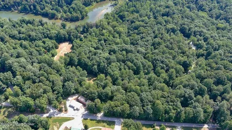 2086 Martin Pierce Road Cub Run KY 42729