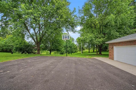 131 Moon Road Smiths Grove KY 42171