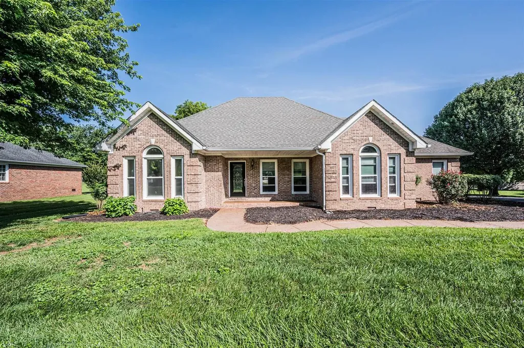 69 Ivy Farm Court Alvaton KY 42122