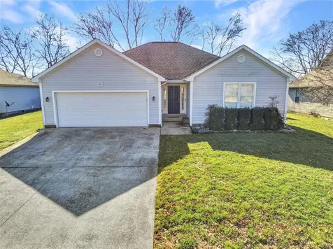 963 Angelica Street Bowling Green KY 42104