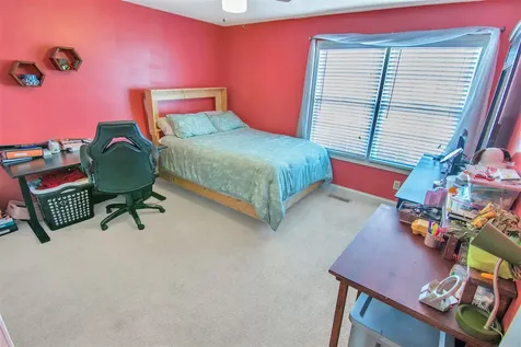 963 Angelica Street Bowling Green KY 42104