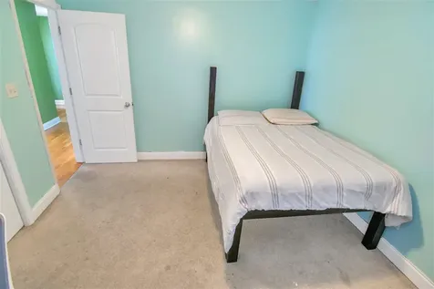 963 Angelica Street Bowling Green KY 42104