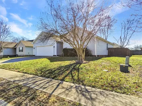 963 Angelica Street Bowling Green KY 42104
