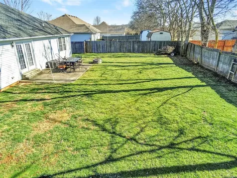963 Angelica Street Bowling Green KY 42104