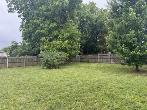 348 White Dogwood Drive Bowling Green KY 42101