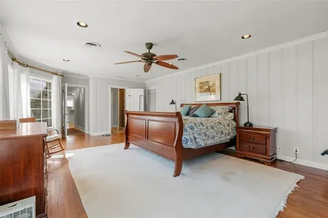 1937 Nashville Road Bowling Green KY 42101