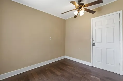 1447 Nutwood Street Bowling Green KY 42101
