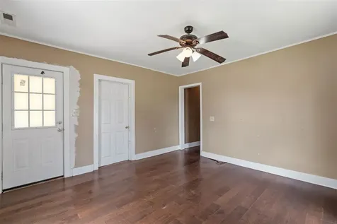 1447 Nutwood Street Bowling Green KY 42101