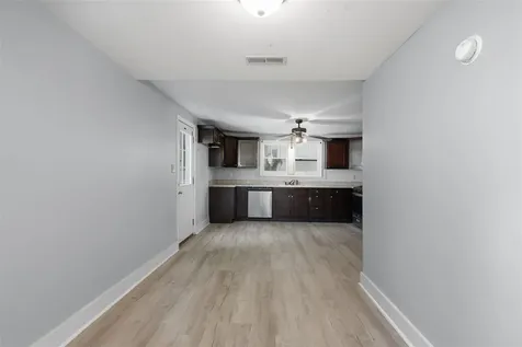 1447 Nutwood Street Bowling Green KY 42101