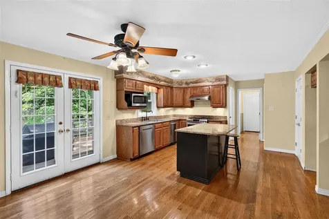 730 Scottsborough Circle Bowling Green KY 42103