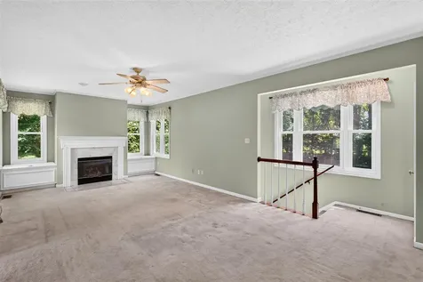 730 Scottsborough Circle Bowling Green KY 42103