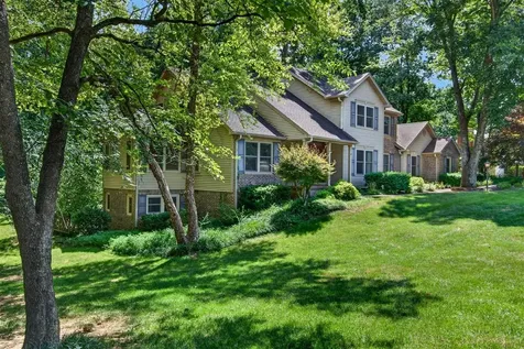 730 Scottsborough Circle Bowling Green KY 42103