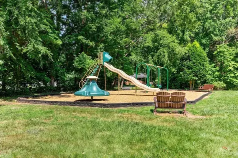 730 Scottsborough Circle Bowling Green KY 42103