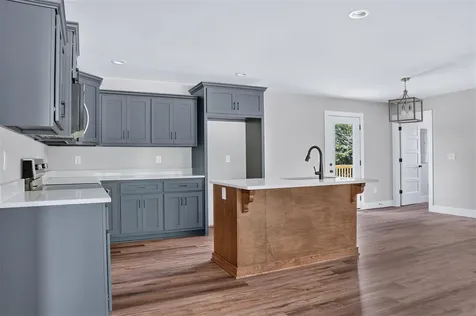2797 Dennis Corinth Road Auburn KY 42206