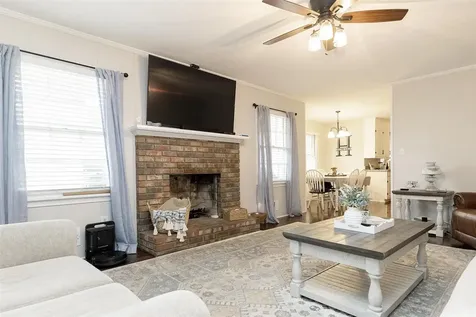 736 Ironwood Drive Bowling Green KY 42103