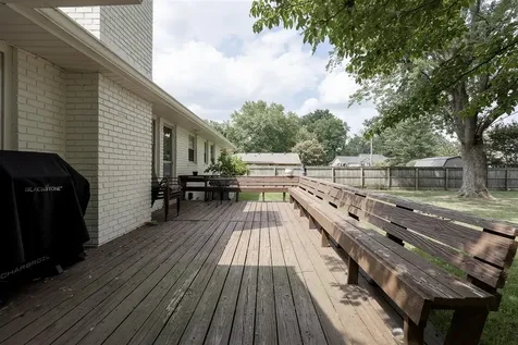 736 Ironwood Drive Bowling Green KY 42103