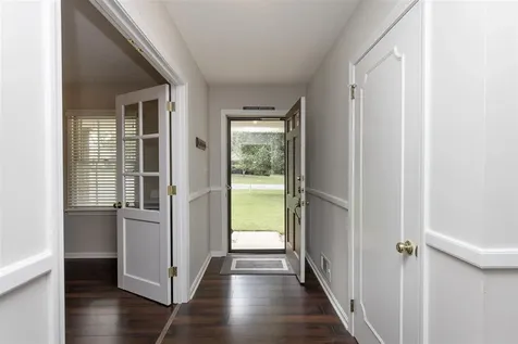 736 Ironwood Drive Bowling Green KY 42103