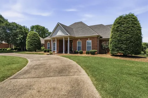 2607 Crossridge Street Bowling Green KY 42104