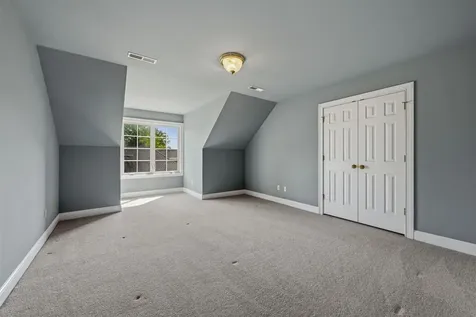 2607 Crossridge Street Bowling Green KY 42104
