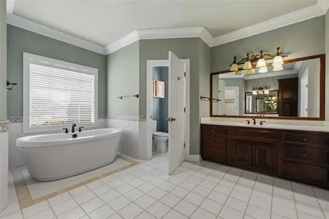 2607 Crossridge Street Bowling Green KY 42104