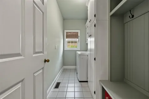 2607 Crossridge Street Bowling Green KY 42104