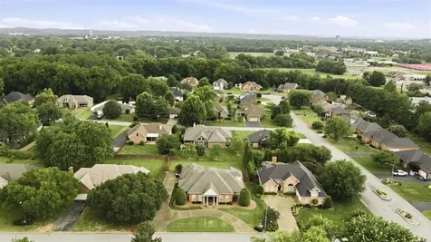 2607 Crossridge Street Bowling Green KY 42104