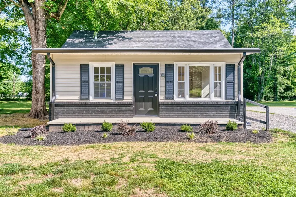 716 W 7th Street Russellville KY 42276